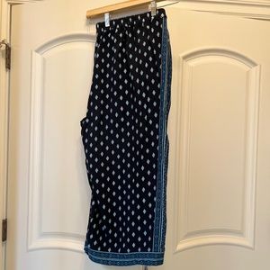 Beautiful J. Jill Ethnic Inspired Print Pants